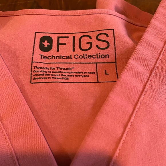 SOLD FIGS Quartz Scrub Set Large - Picture 2 of 5